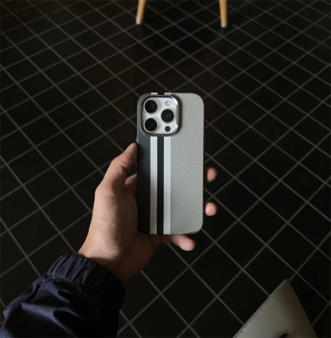 Line Pattern Carbon Fiber Edition Case