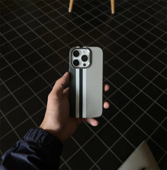 Line Pattern Carbon Fiber Edition Case